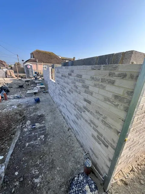 Block wall construction in Kent